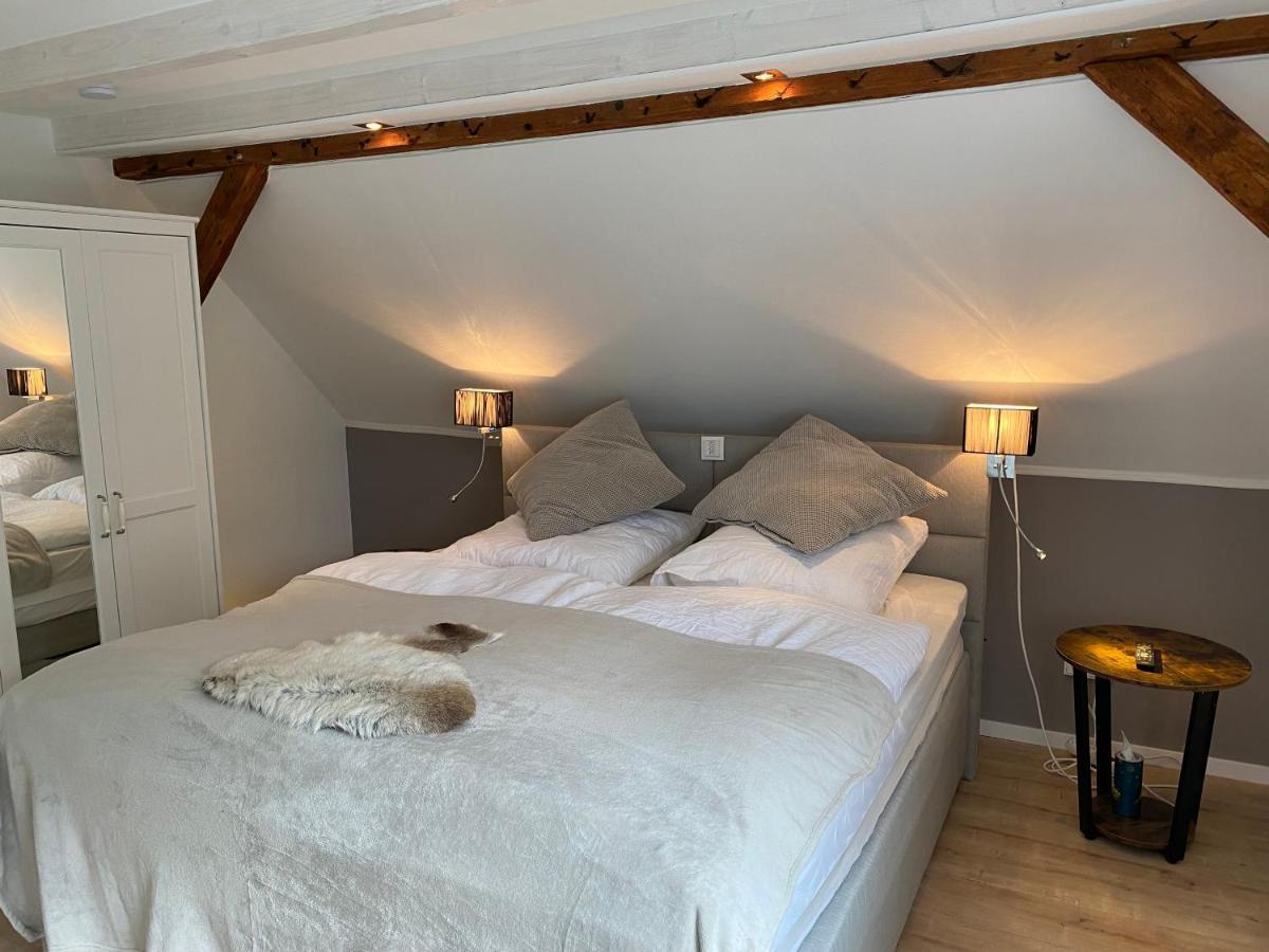 Apartment Am *